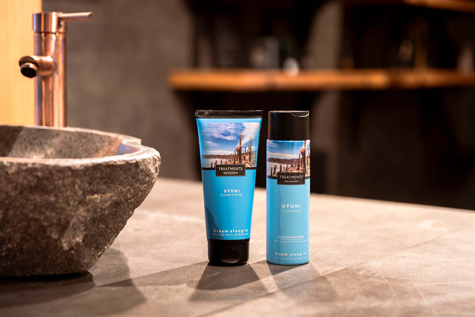 Uyuni Treatments champoo en conditioner set blauw 2 web v2